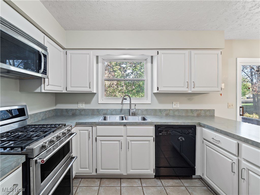 34790 Timberview Drive Avon OH 44011