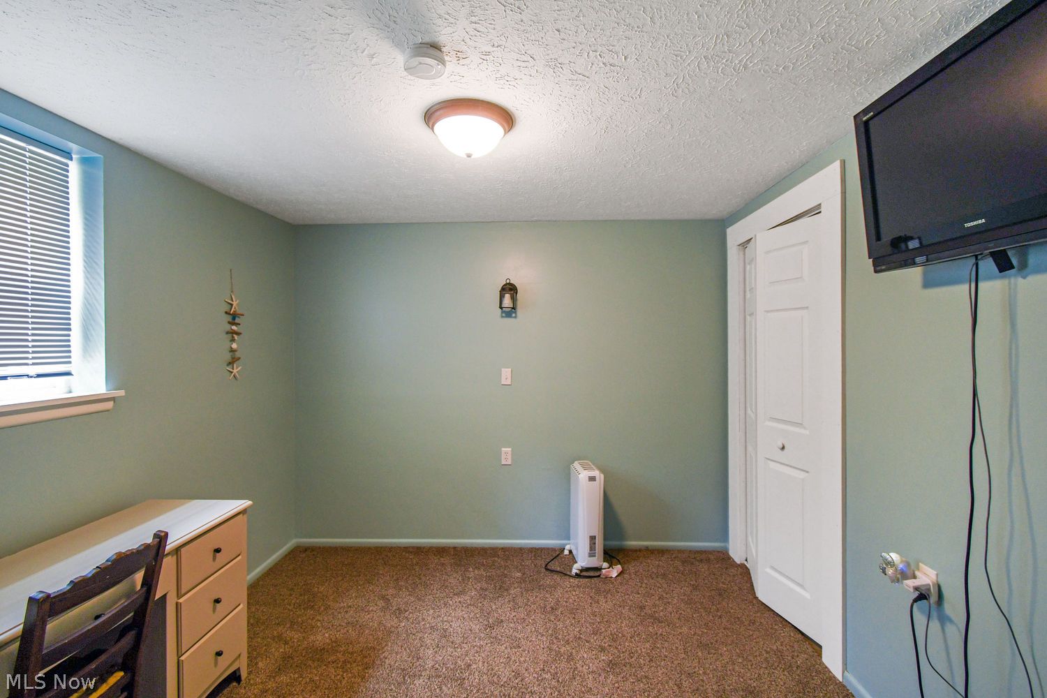 151 W Tibbitts Street Geneva OH 44041