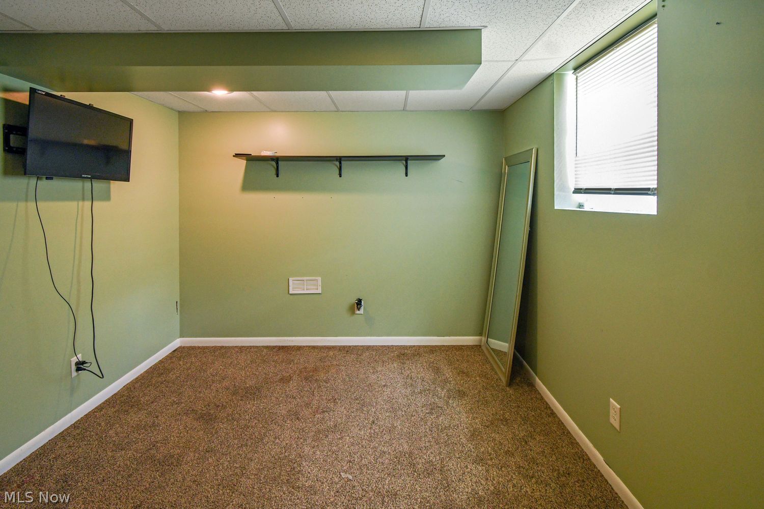 151 W Tibbitts Street Geneva OH 44041