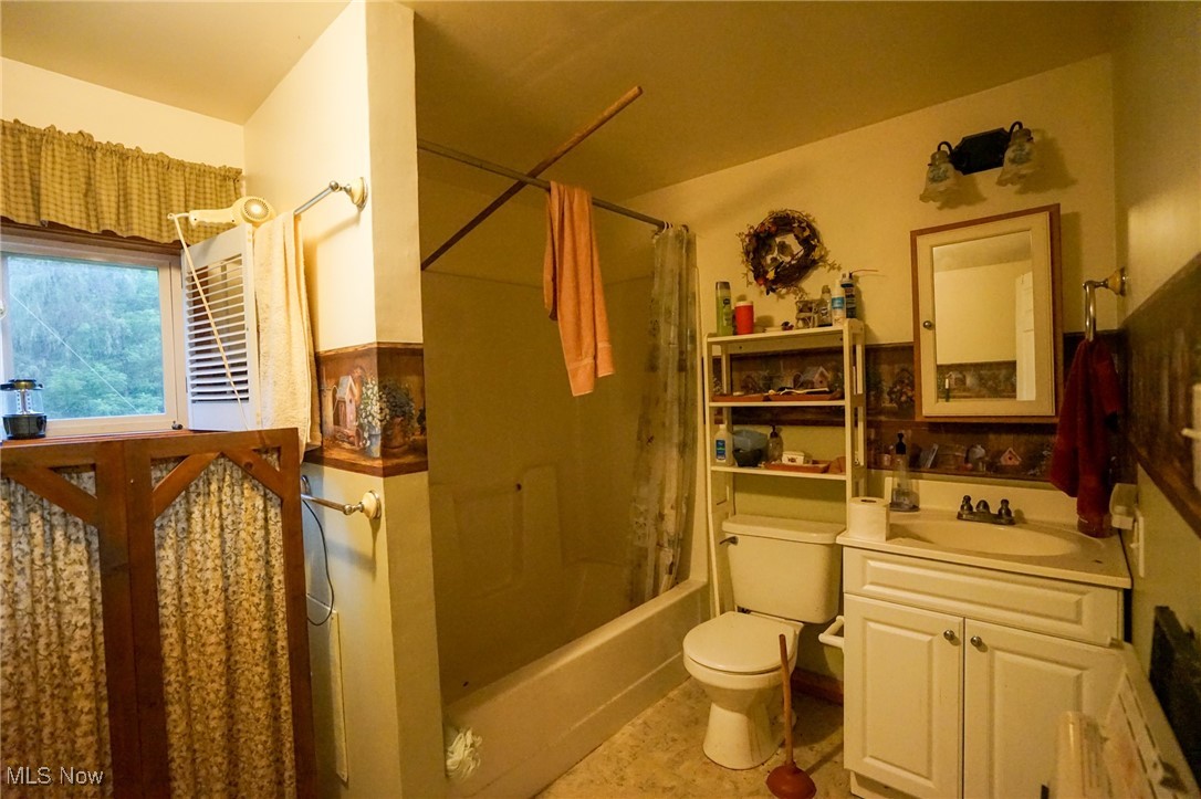 34799 Paw Road Lower Salem OH 45745