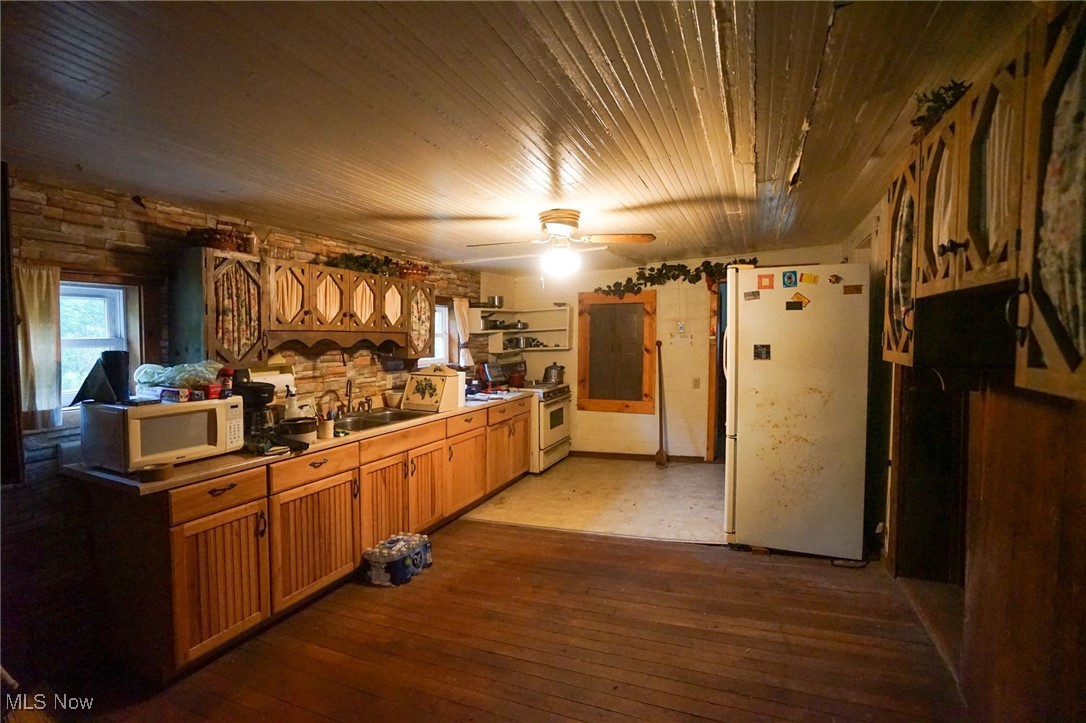 34799 Paw Road Lower Salem OH 45745