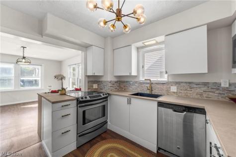 3525 Raymont Road University Heights OH 44118