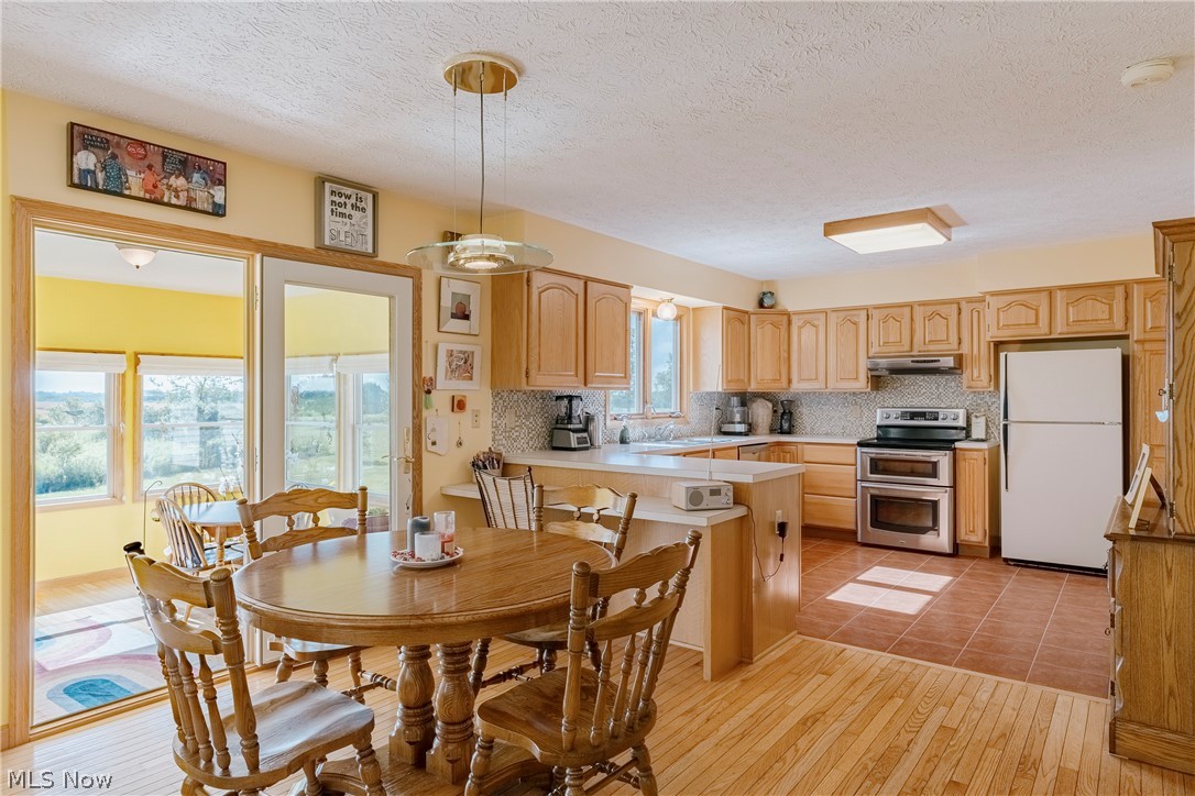 5174 Oakhill Street Louisville OH 44641