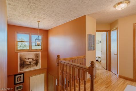 5174 Oakhill Street Louisville OH 44641