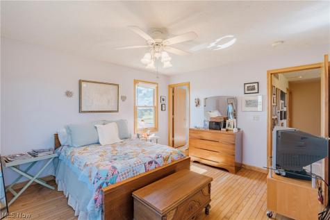 5174 Oakhill Street Louisville OH 44641