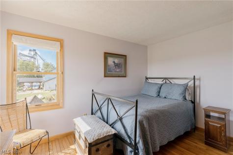 5174 Oakhill Street Louisville OH 44641