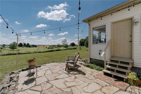 5174 Oakhill Street Louisville OH 44641