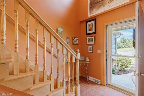 5174 Oakhill Street Louisville OH 44641