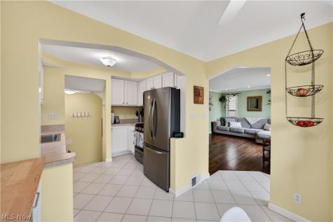 4103 Dawnshire Drive Parma OH 44134