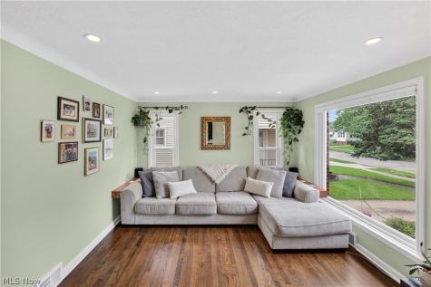 4103 Dawnshire Drive Parma OH 44134