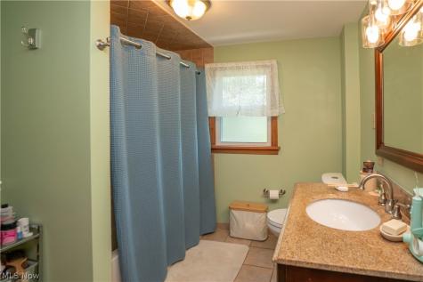 119 5th Street NE North Canton OH 44720