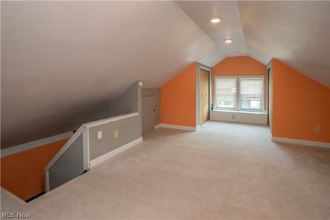 119 5th Street NE North Canton OH 44720