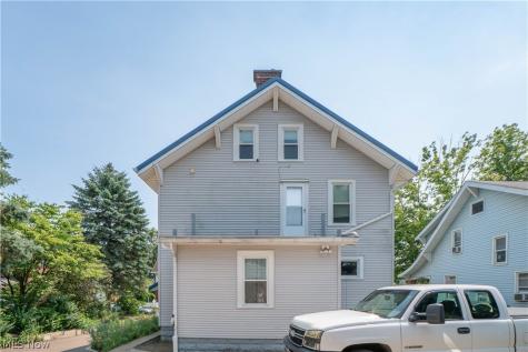 119 5th Street NE North Canton OH 44720