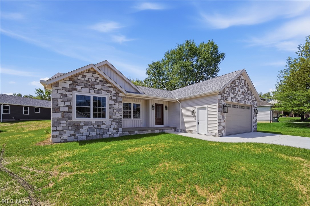 517 Whitetail Trail NE Canton OH 44704