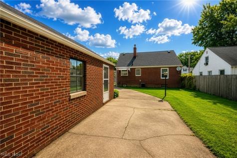 1320 19th Street NE Canton OH 44714