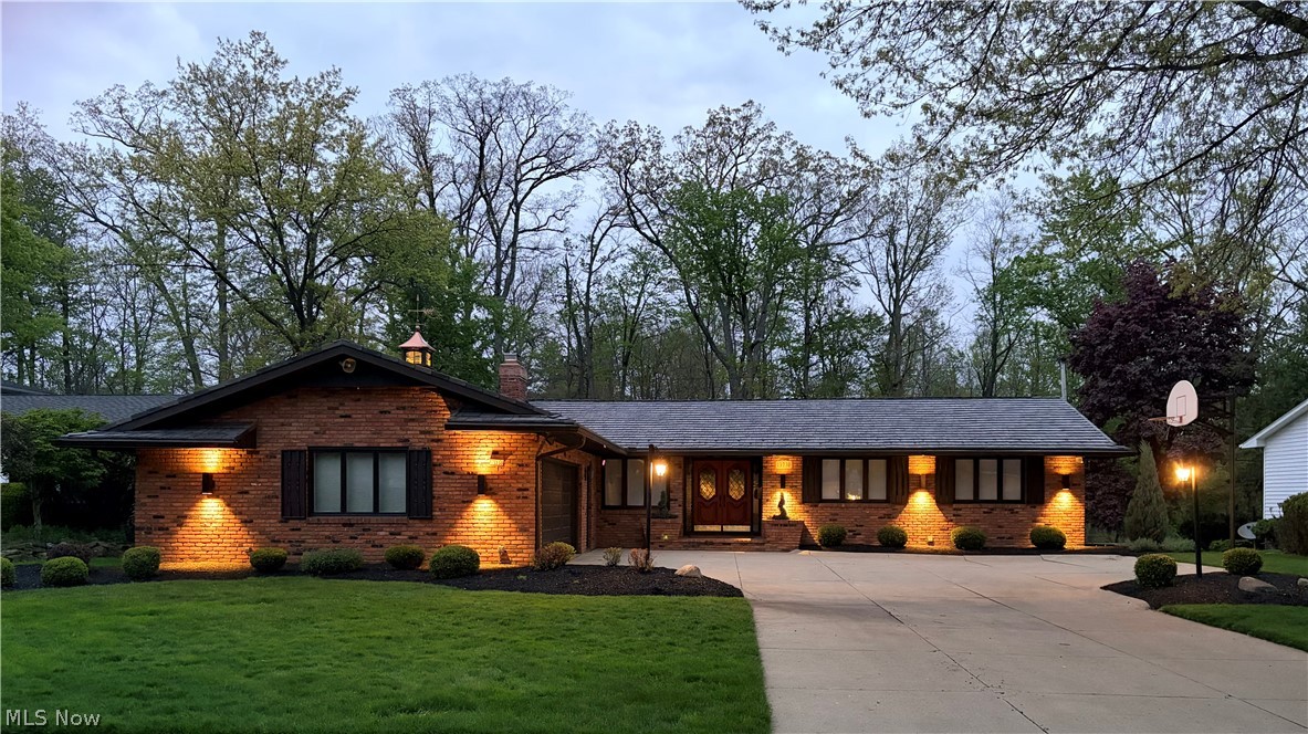 13730 Arrowhead Trail Middleburg Heights OH 44130