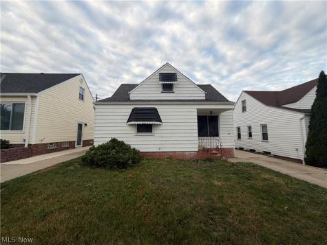 11509 Chester Road Garfield Heights OH 44125