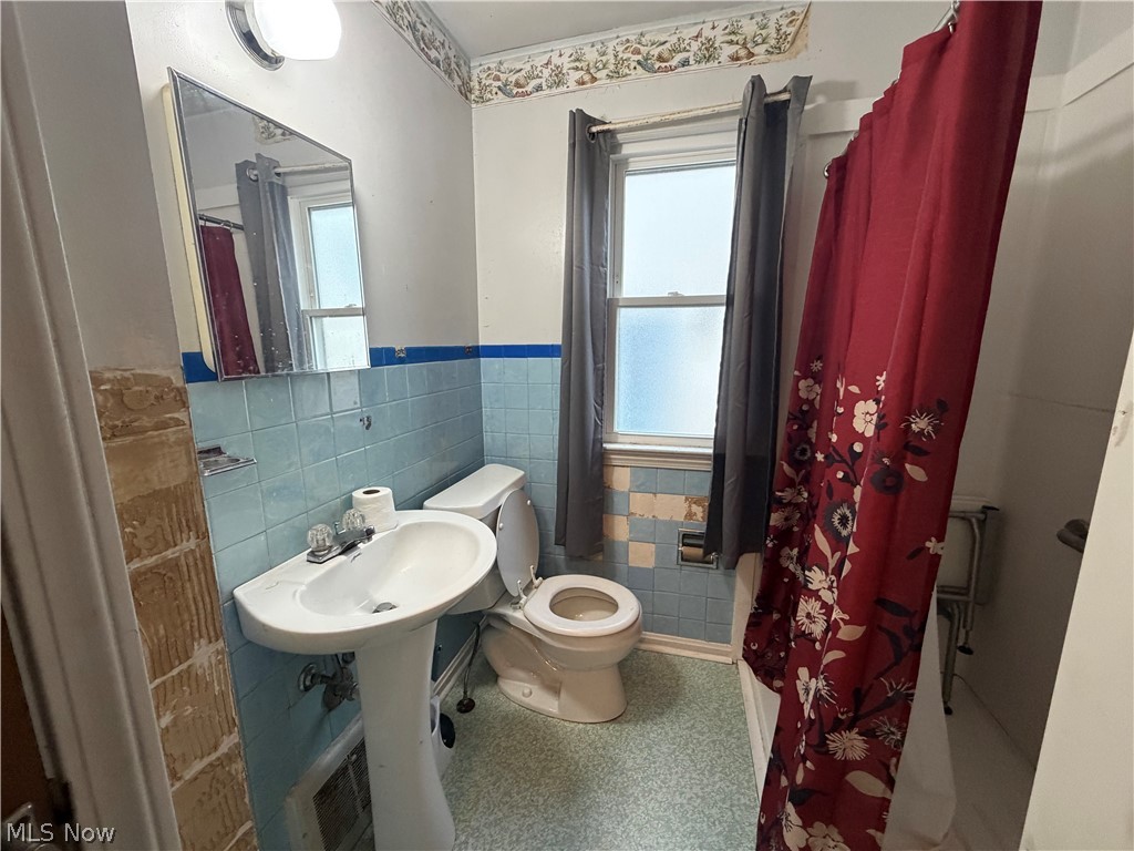 11509 Chester Road Garfield Heights OH 44125