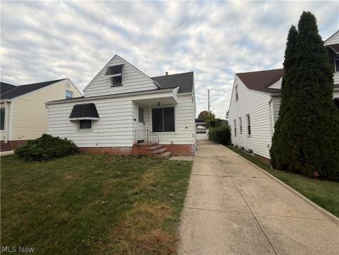 11509 Chester Road Garfield Heights OH 44125