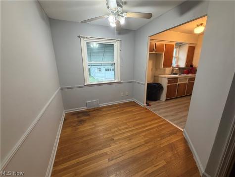 11509 Chester Road Garfield Heights OH 44125