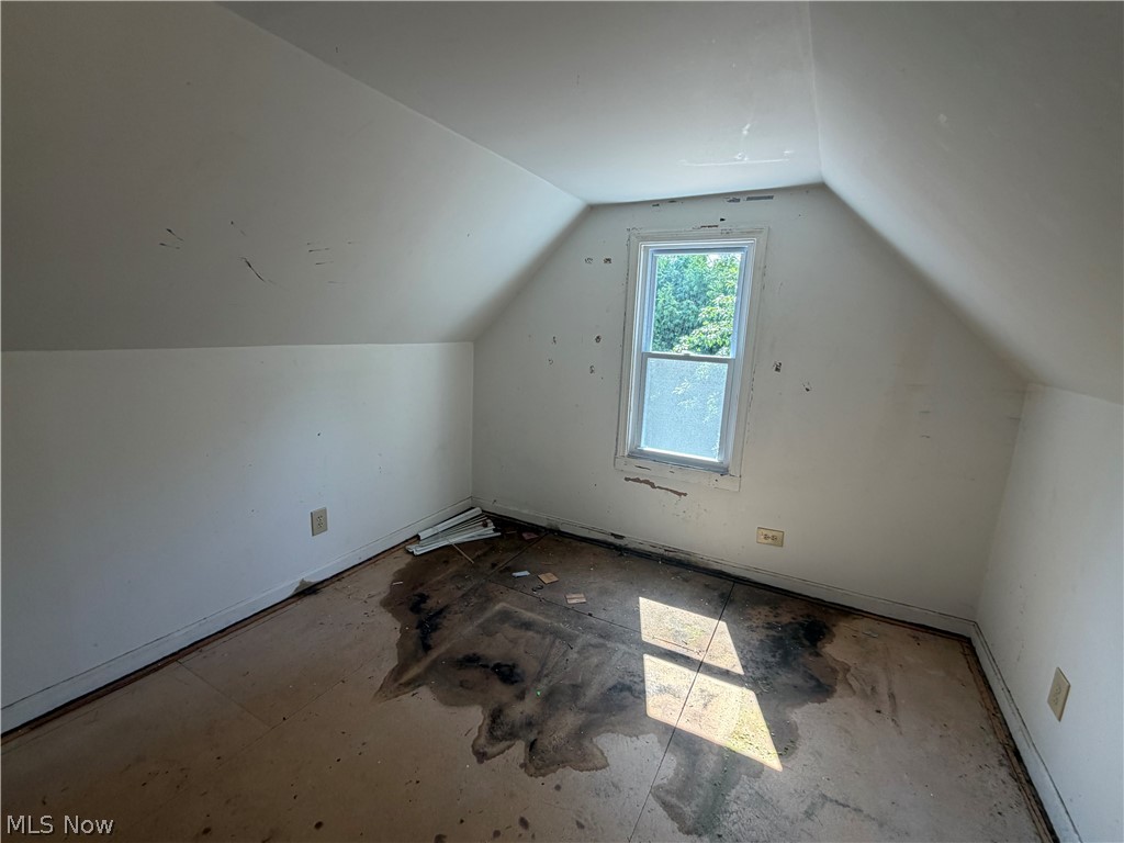 19870 Pasnow Avenue Euclid OH 44119