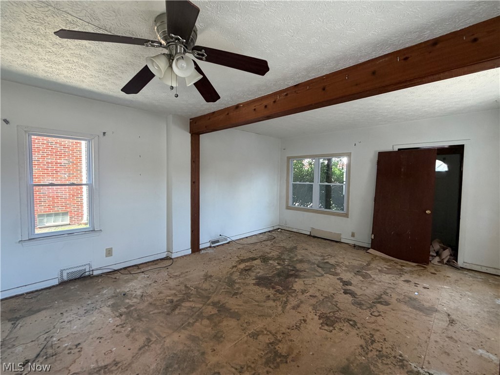 19870 Pasnow Avenue Euclid OH 44119