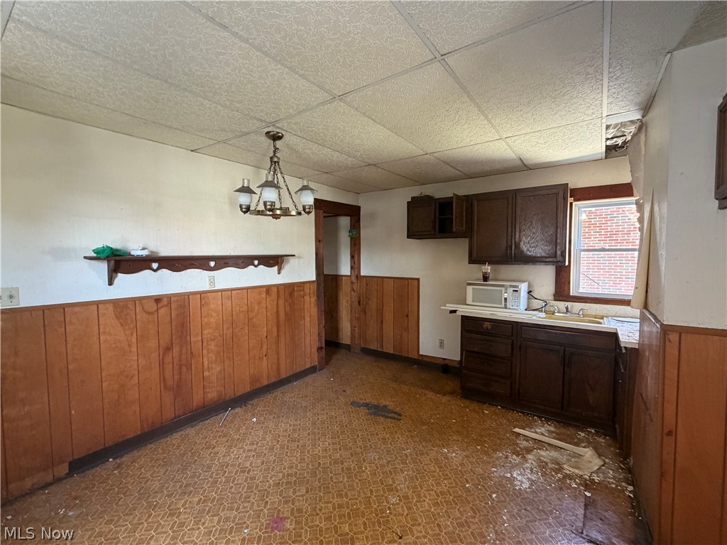 19870 Pasnow Avenue Euclid OH 44119