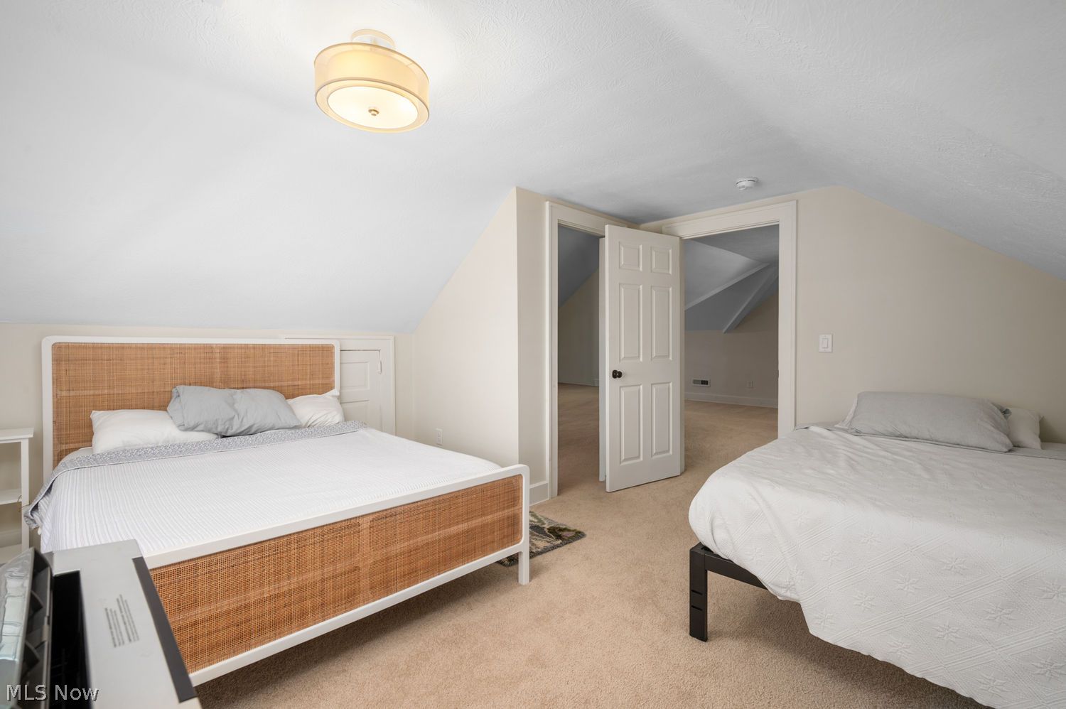 1465 Arthur Avenue Lakewood OH 44107
