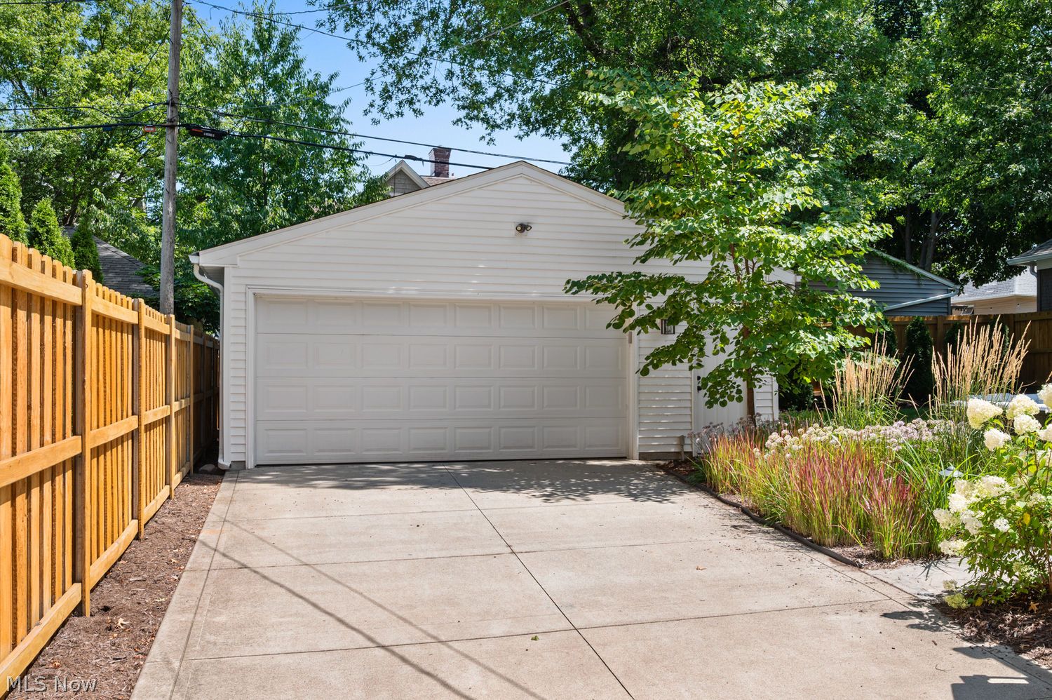 1465 Arthur Avenue Lakewood OH 44107