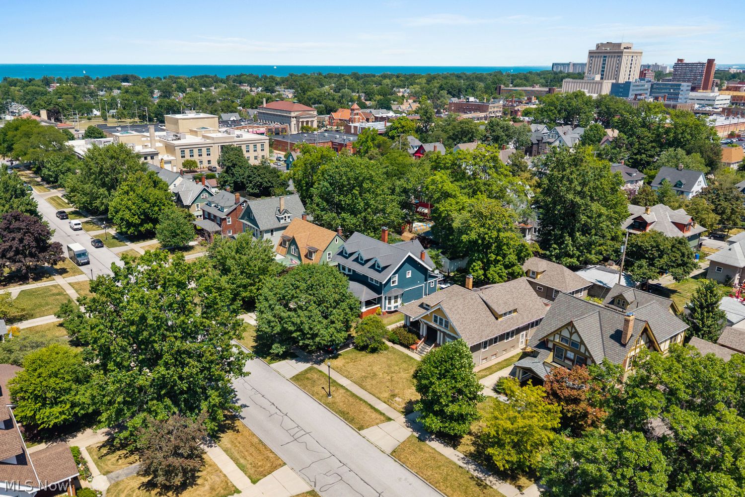 1465 Arthur Avenue Lakewood OH 44107