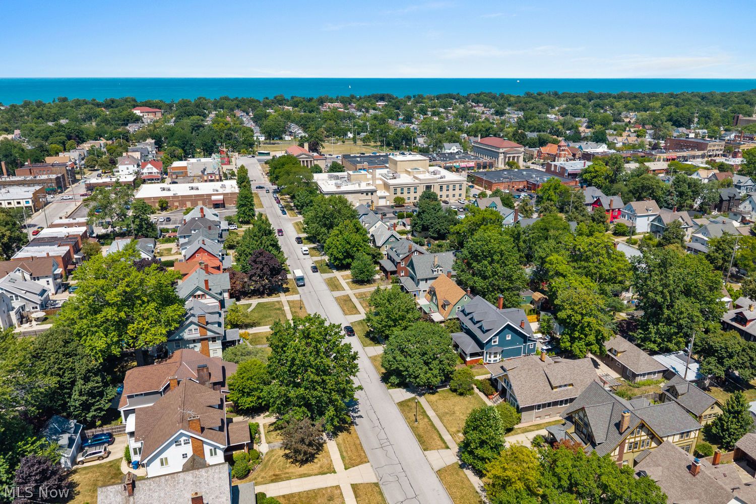 1465 Arthur Avenue Lakewood OH 44107
