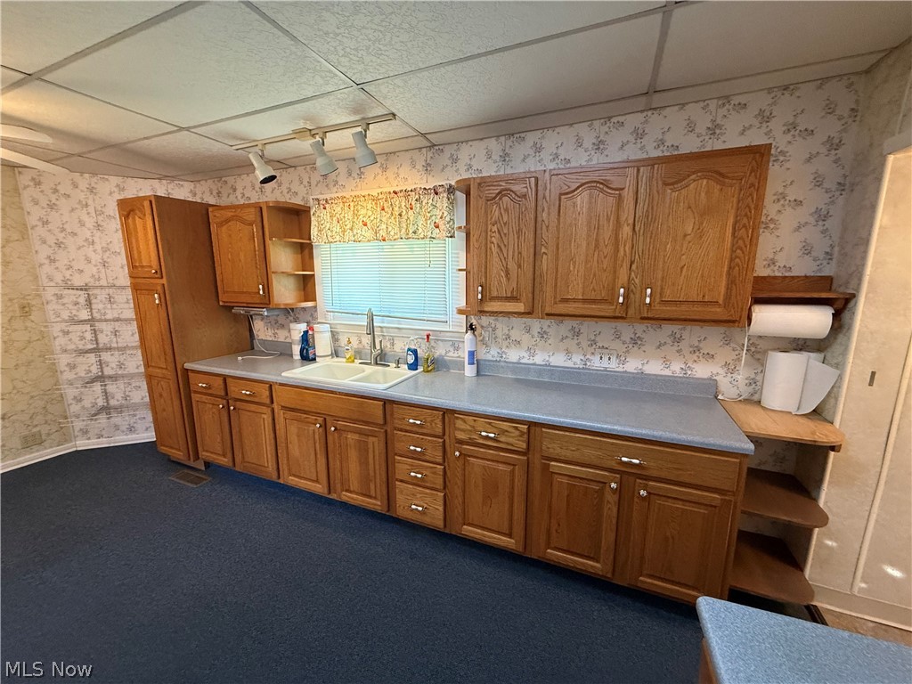 726 W 1st Street Uhrichsville OH 44683