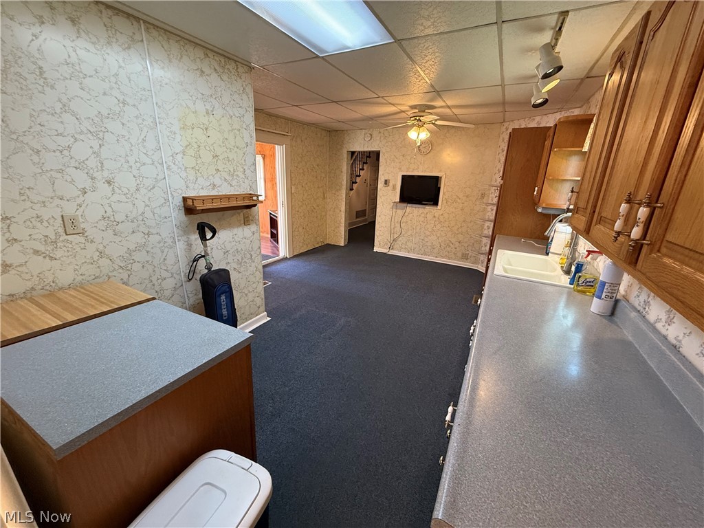 726 W 1st Street Uhrichsville OH 44683