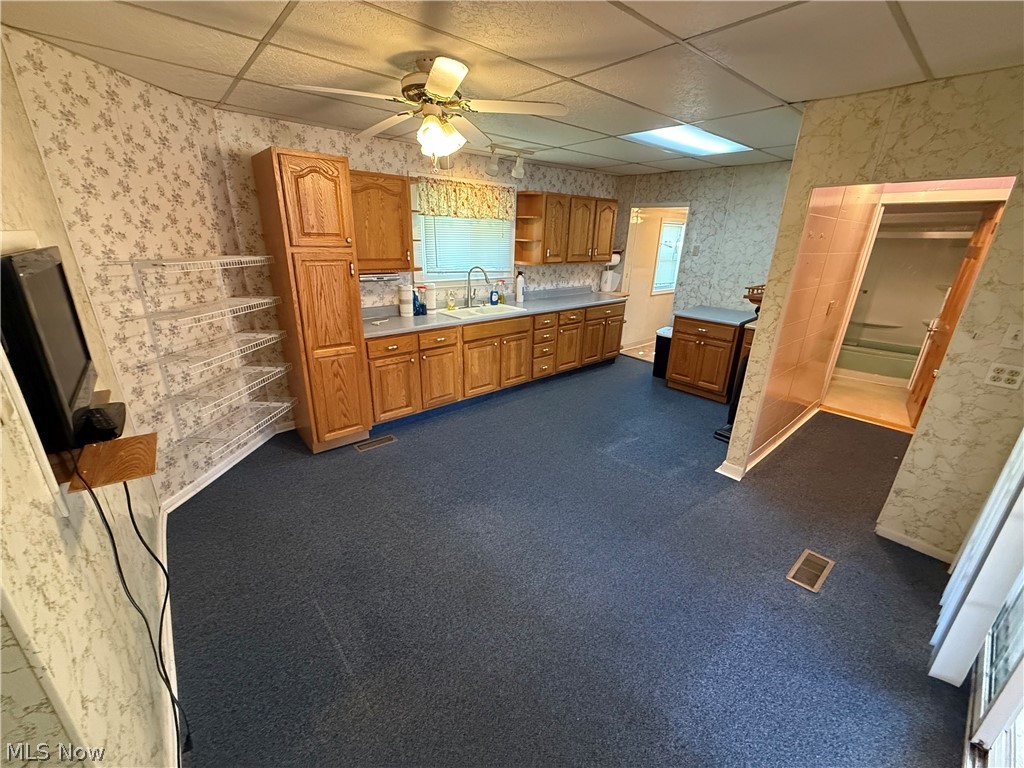 726 W 1st Street Uhrichsville OH 44683