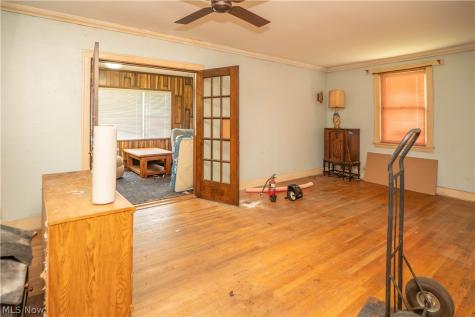 522 Massillon Road Akron OH 44306