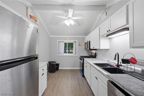 5599 Grove Avenue Mentor OH 44060