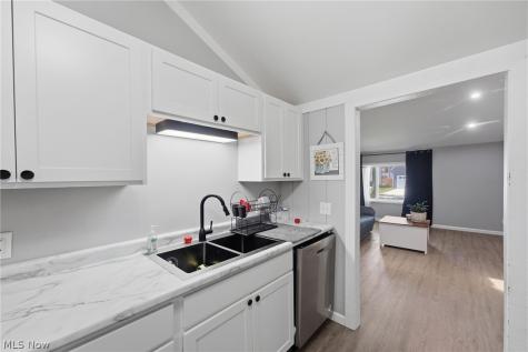 5599 Grove Avenue Mentor OH 44060
