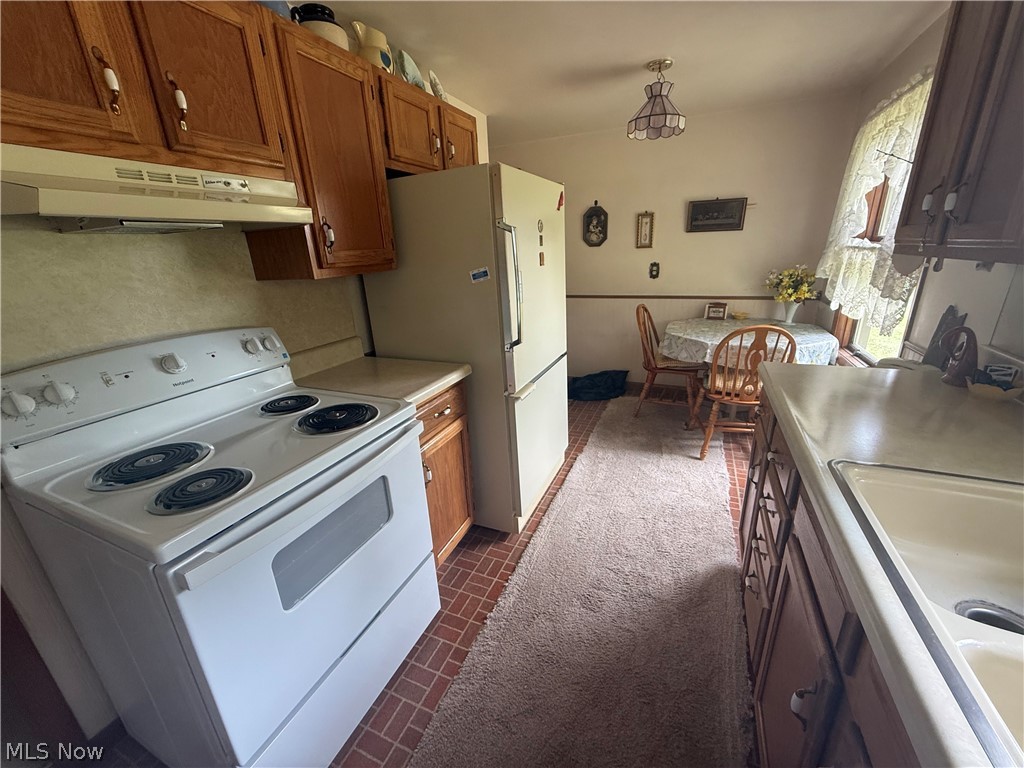 5771 Merwin Chase Road Brookfield OH 44403