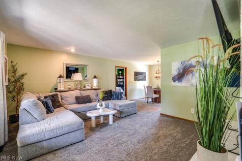 533 Louise Street Ravenna OH 44266