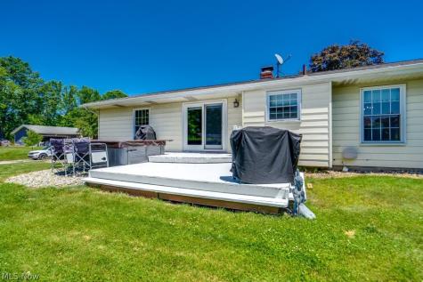 533 Louise Street Ravenna OH 44266