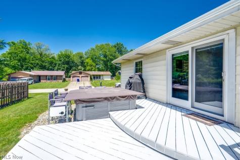 533 Louise Street Ravenna OH 44266