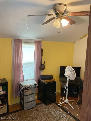 19409 Cherokee Avenue Cleveland OH 44119