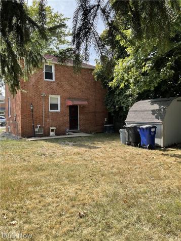 19409 Cherokee Avenue Cleveland OH 44119