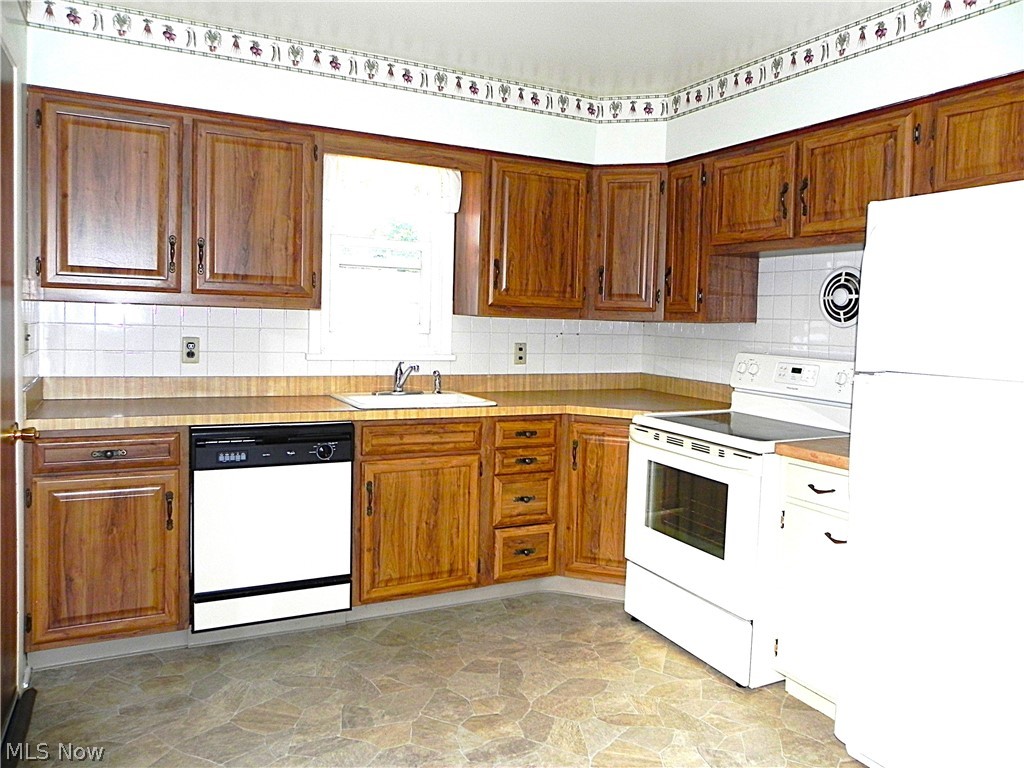 293 Bellaire Road Avon Lake OH 44012