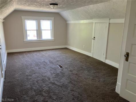 502 Dewey Avenue Elyria OH 44035