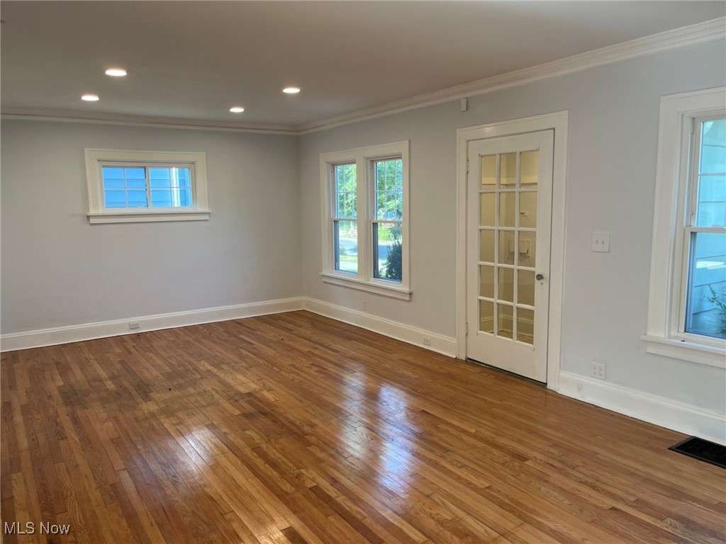 1148 Sylvania Road Cleveland Heights OH 44121