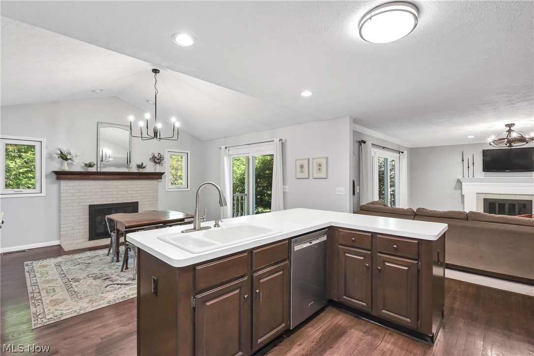 705 Lake Trail Aurora OH 44202