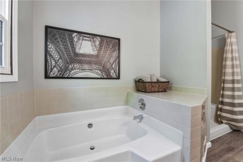 705 Lake Trail Aurora OH 44202
