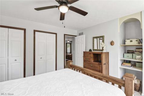 705 Lake Trail Aurora OH 44202