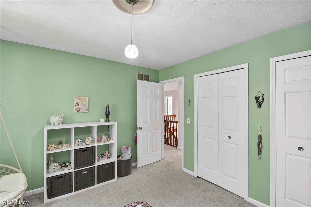 705 Lake Trail Aurora OH 44202
